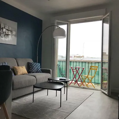 Apartman Cosmao - Grand 2 Pieces Moderne & Cosy Proche De La Gare Et Du Centre *